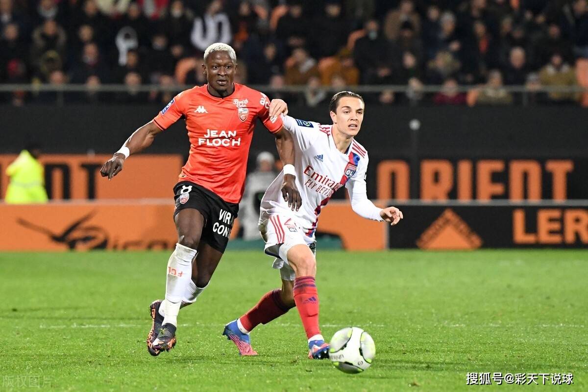 里昂阵容轮换频繁,主场逼平劲敌 里昂阵容轮换频繁,主场逼平劲敌