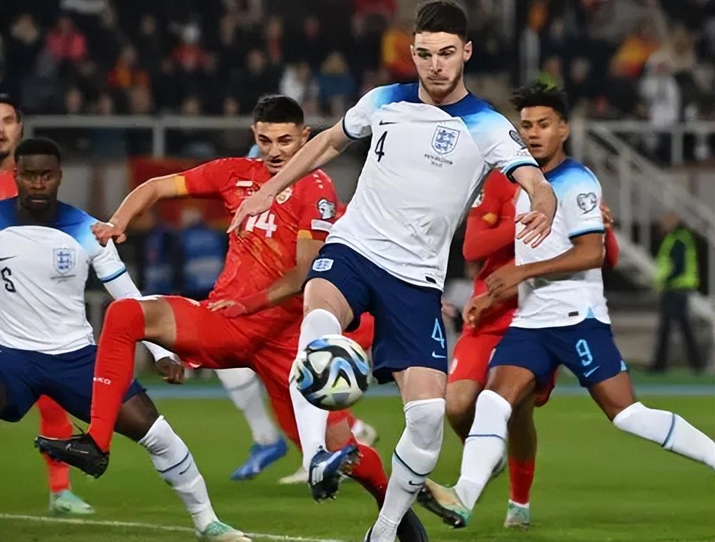 九游电竞-英格兰队逆转击败捷克，荣膺小组第一