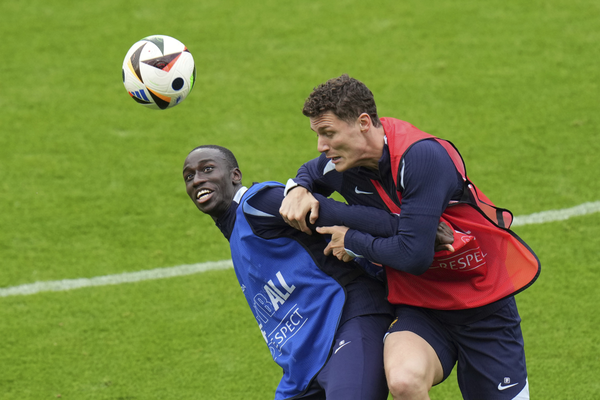 包含竞争激烈!欧洲足球大赛精彩继续的词条 包含竞争激烈!欧洲足球大赛精彩继续的词条