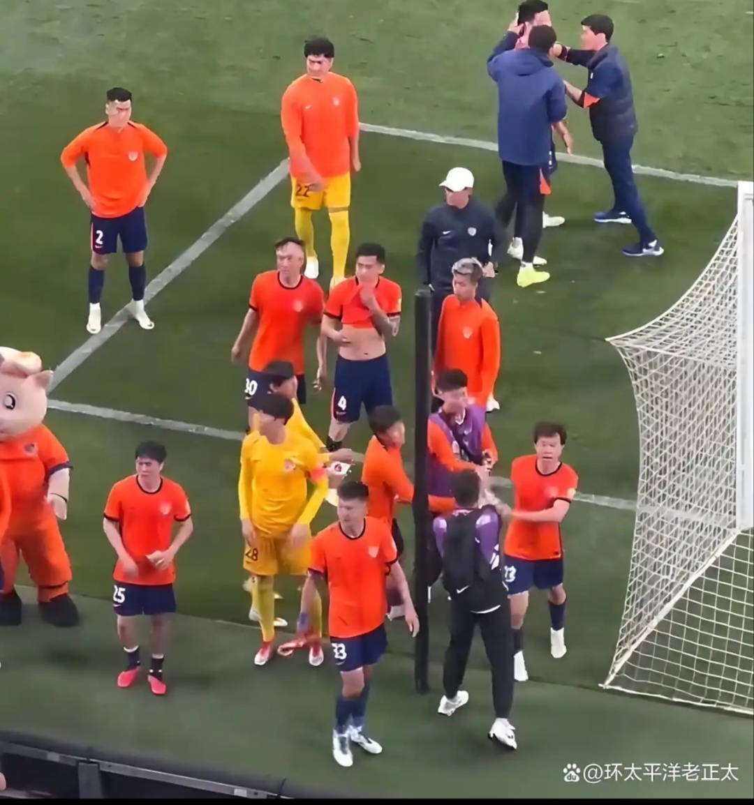 关于豪门球队实力碰撞,比赛场面火爆激烈的信息 关于豪门球队实力碰撞,比赛场面火爆激烈的信息