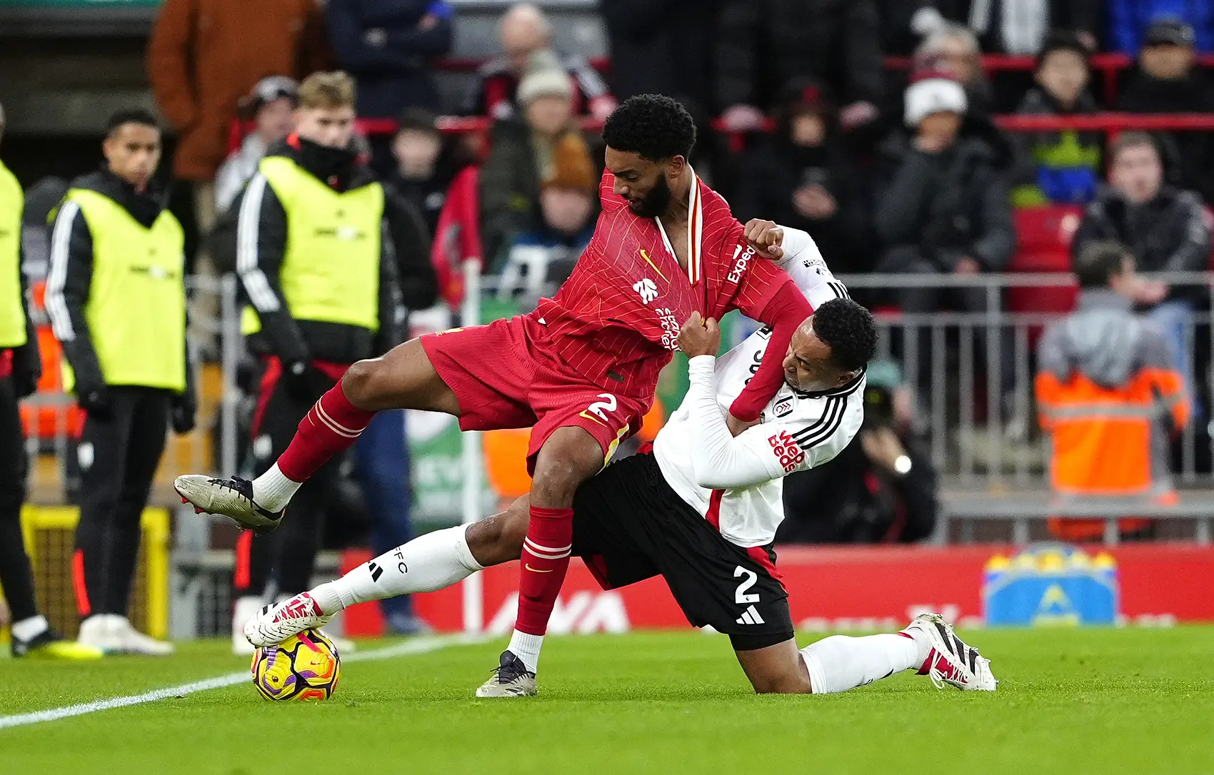 英格兰队赢下激烈比赛,顺利晋级的简单介绍 英格兰队赢下激烈比赛,顺利晋级的简单介绍