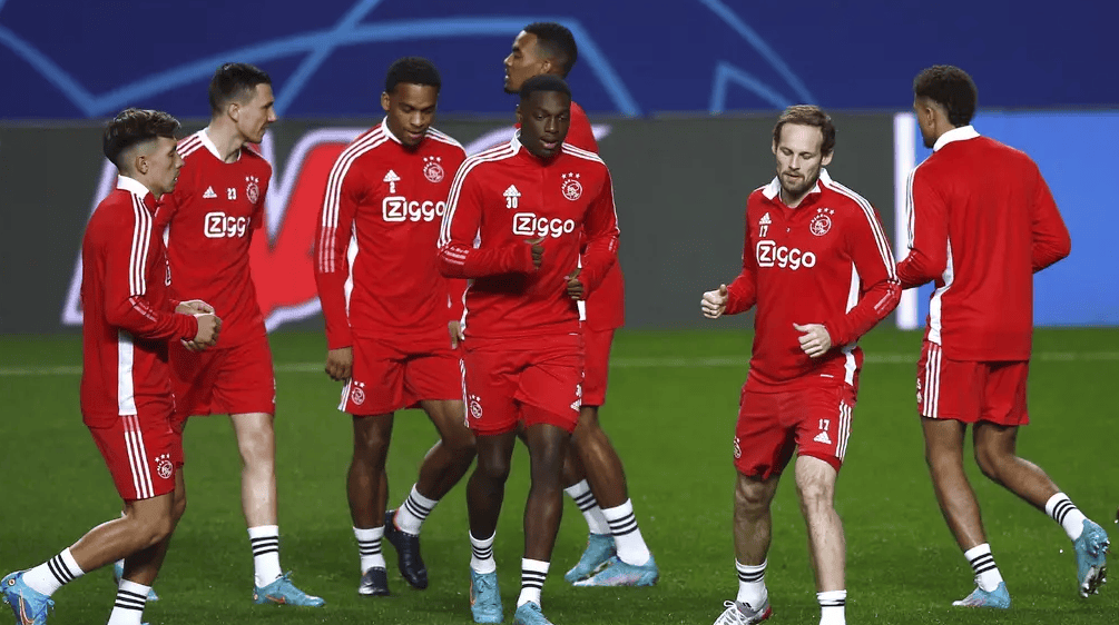 阿贾克斯实现逆袭,晋级淘汰赛 阿贾克斯实现逆袭,晋级淘汰赛